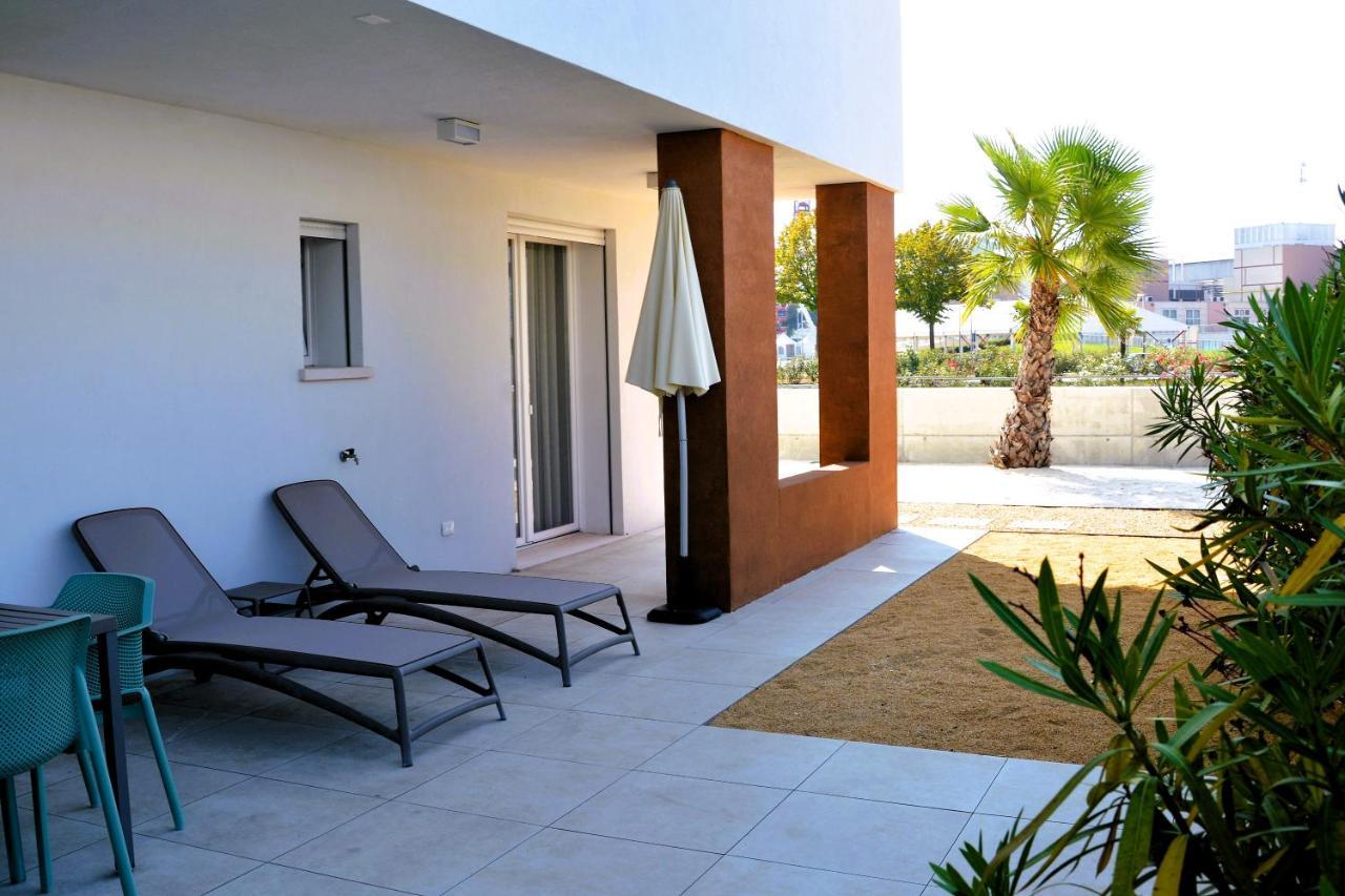 Sun Beach Residence Con Piscina - Piazza Brescia - Adria Holiday Jesolo - Family Apartments Exterior foto