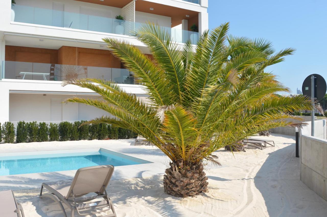 Sun Beach Residence Con Piscina - Piazza Brescia - Adria Holiday Jesolo - Family Apartments Exterior foto