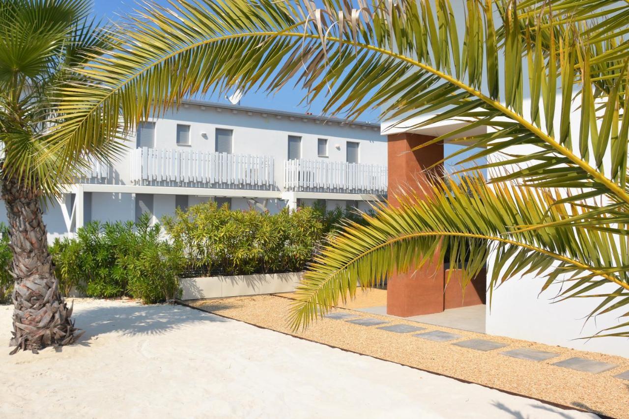 Sun Beach Residence Con Piscina - Piazza Brescia - Adria Holiday Jesolo - Family Apartments Exterior foto