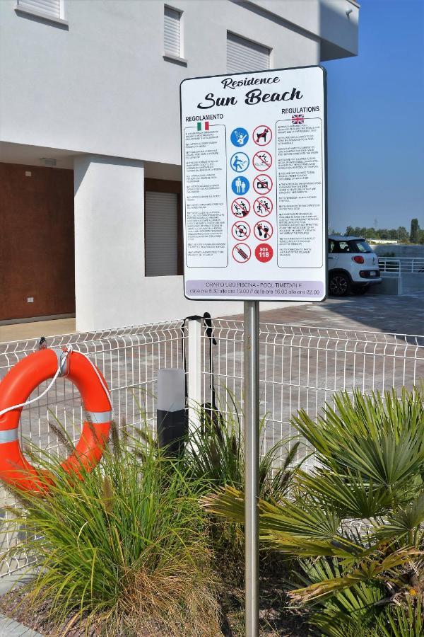 Sun Beach Residence Con Piscina - Piazza Brescia - Adria Holiday Jesolo - Family Apartments Exterior foto