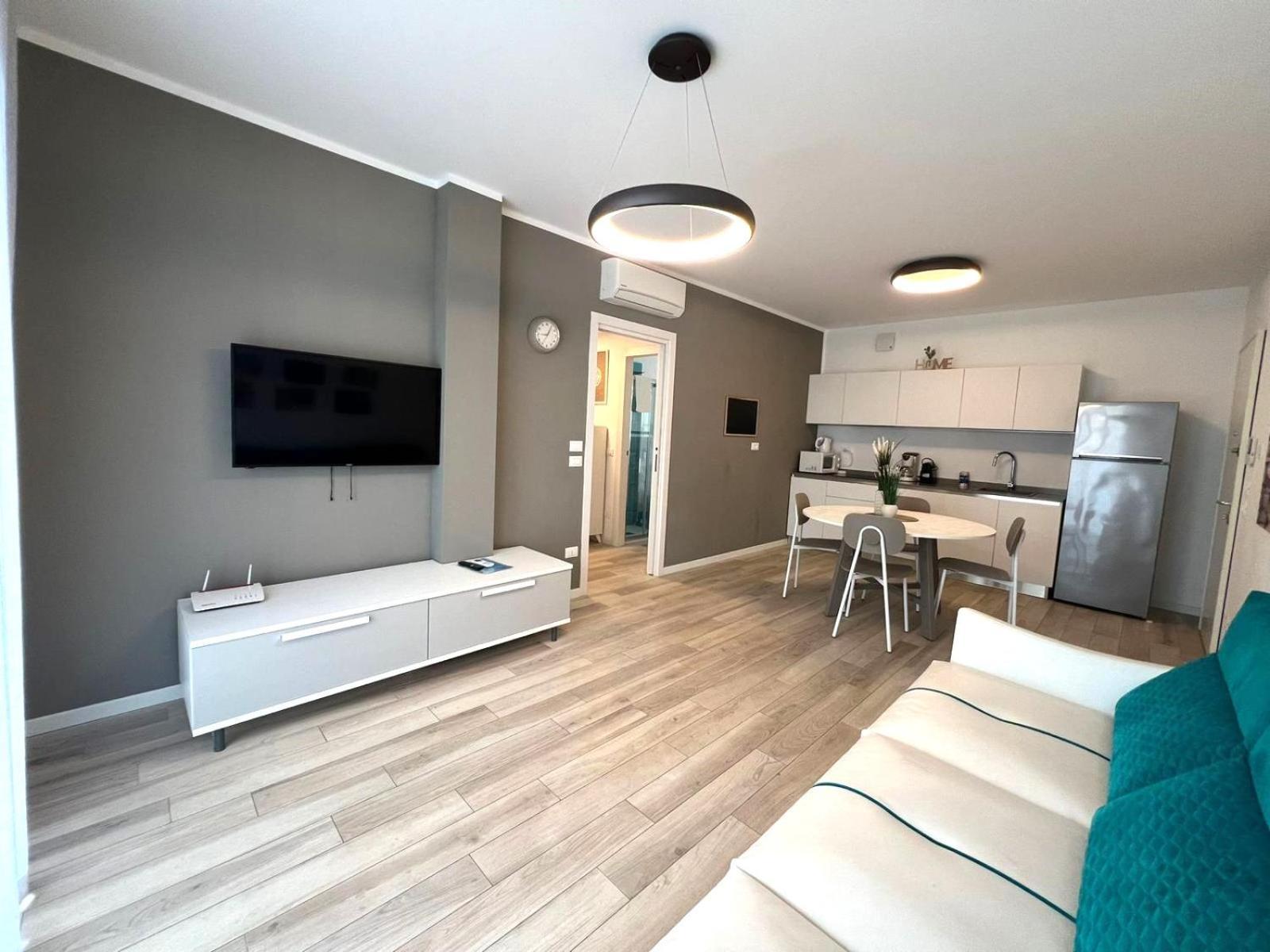 Sun Beach Residence Con Piscina - Piazza Brescia - Adria Holiday Jesolo - Family Apartments Cameră foto